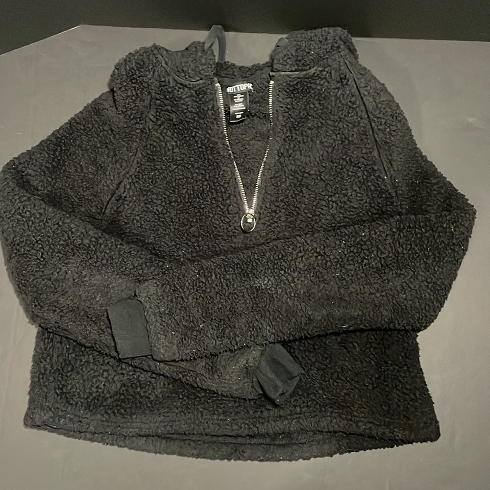 HOT TOPIC crop top long sleeve fleece pullover hoodie in women’s size small - Picture 3 of 6